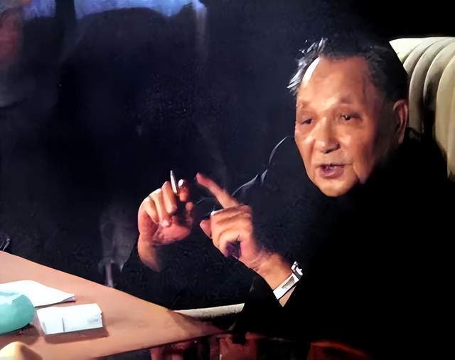  历史决议的起草密码：邓小平三条原则如何重塑评价体系 文化旅游