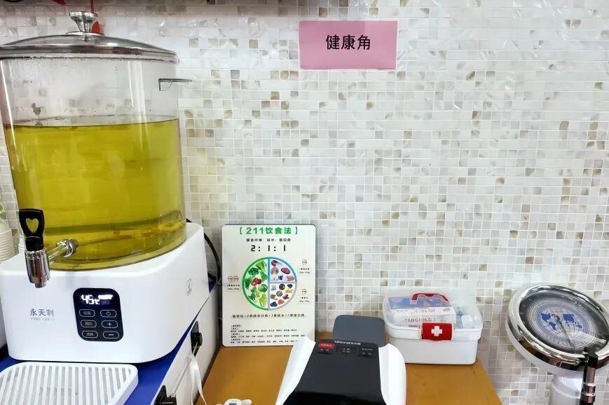  技术驱动·服务迭代：普陀区社区长者食堂助餐体系的精准化运营范式 新闻