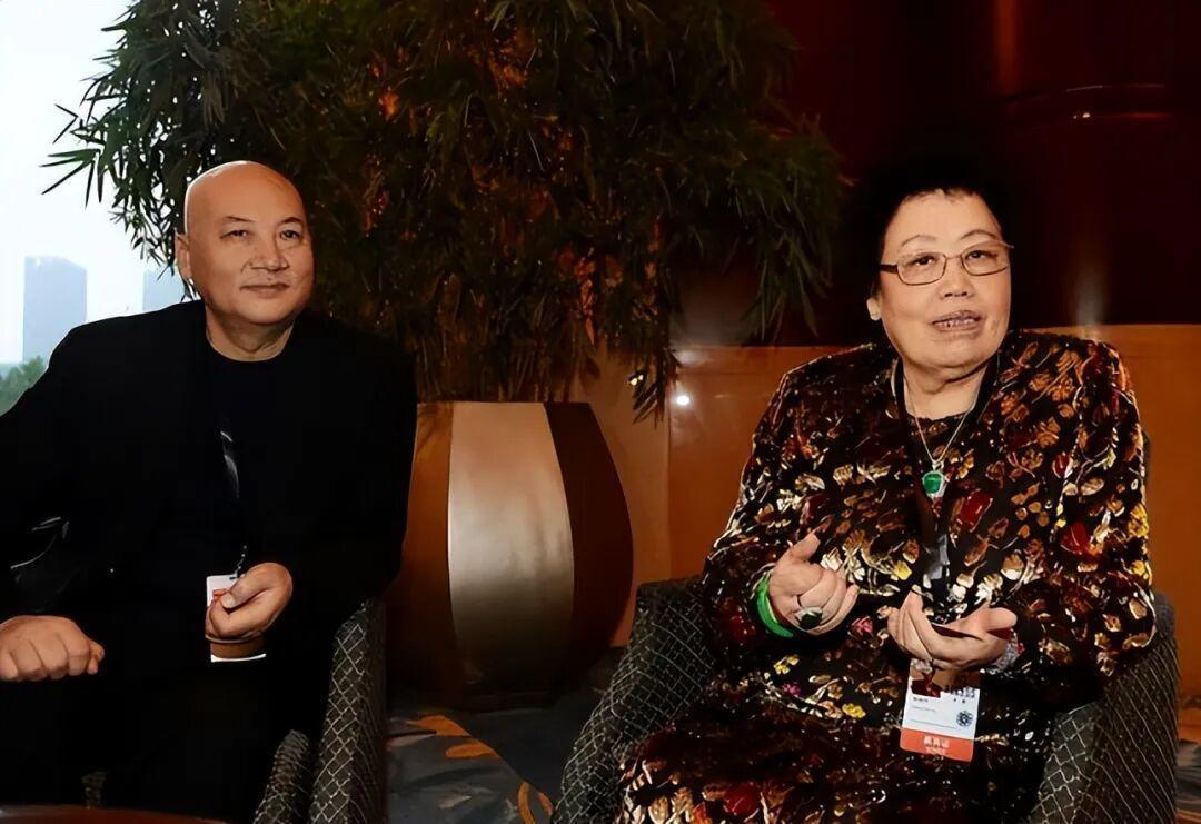  【人物深度】从《西游记》到紫檀王国：迟重瑞三十六年舆论风暴的全景复盘 娱乐新闻